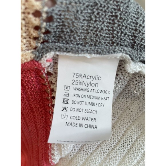 BTFBM Multi-Color Zipper Sweater With Hood. XL - Picture 4 of 4